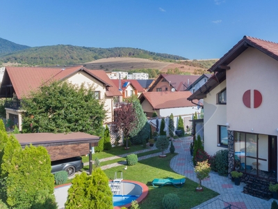 Casavila 4 camere vanzare in Brasov, Codlea, Nord