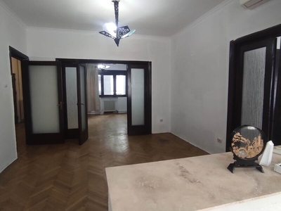 Inchiriere apartament 4 camere Amzei oferta inchiriere ap 4 cam Calea Victoriei ap 4 c