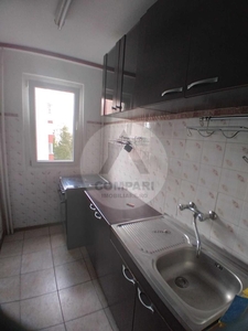 Vand apartament 2 camere Giurgiului