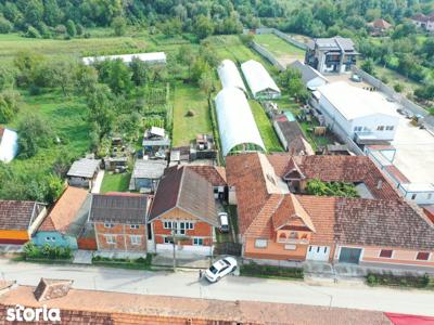 Casa cu 5 camere în Totoreni langa Beius