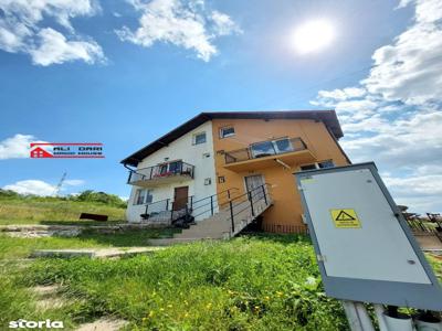 Apartament la Casă de 94 mp + curte 36,45 mp, Semifinisat