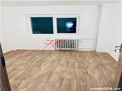 Vanzare apartament 3 camere Teiul Doamnei renovat