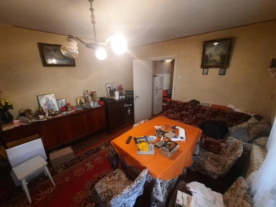 2 camere, etaj 2/4, zona Tatarasi