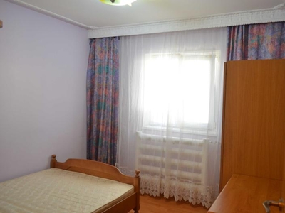 3 camere, etaj 3/4, zona Mircea