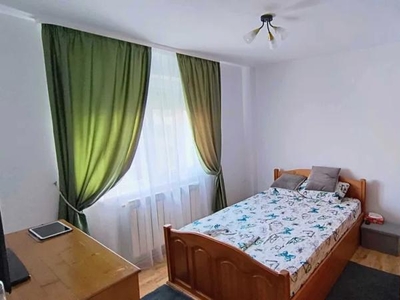 Apartament 2 camere, decomandat, etaj 4/10, zona Tatarasi