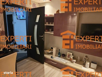 Apartament 5 camere, 265 mp utili, 3 parcari si 3 boxe, vedere la lac