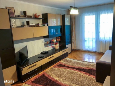 Apartament 3 camere, 80 mp, zona Lunei