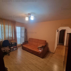 Apartament 3 camere SD. Parter cu balcon. Dacia -