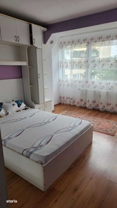 Apartament la cheie cu 2 camere, bucătărie și balcon