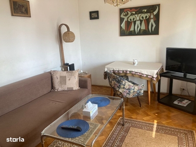 Gheorghe Lazar, apartament cu o camera