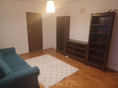 Inchiriere apartament 3 camere Gorjului, la 10 minute de metrou si piata