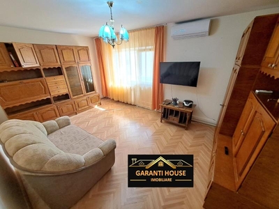 Oituz, etaj 3, apartament cu 4 camere + boxa