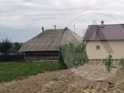 Vand casa cu teren in satul Boboceni, comuna Boroaia, judetul Suceava.