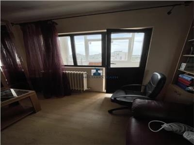 Vanzare Apartament 4 Camere Semidecomandat GiurgiuluiAl.Huedin