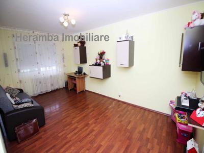 Apartament decomandat modernizat bloc 1983 8/8