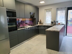 Apartament 66 mp | gradina 60 mp | 3 parcari| Floresti|