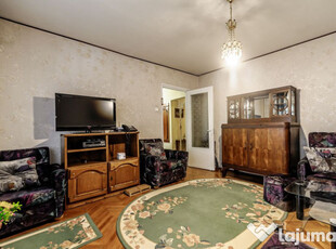 VÂNDUT! Apartament decomandat 3 camere în Grădiște.