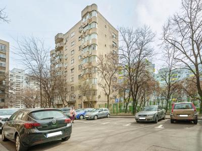 Apartament 4 camere de vanzare PANDURI - Bucuresti