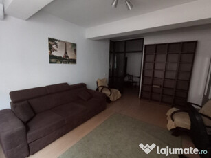 Apartament 2 camere decomandat etaj 3/7 ,metrou N.Grigorescu