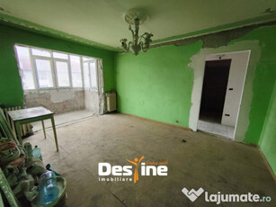 Apartament 2 camere semidecomandat 43 MP DE RENOVAT - Păcur