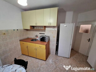 Apartament 3 camere de inchiriat Dacia