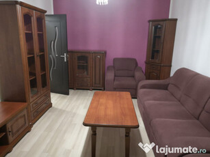 Apartament 3 camere decomandat etaj 1/10 zona Piata Progresu