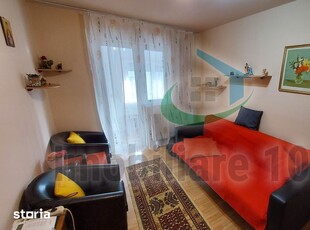 Apartament 3 camere, etaj superior cu acoperis, zona VIVO Baia Mare