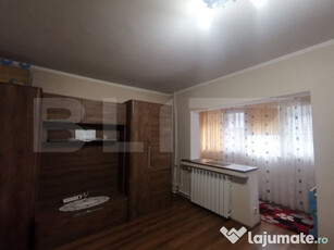 Apartament cu 2 camere, etaj 1, centrală termică, zona Cra