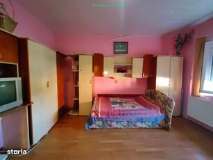 Apartament cu 2 dormitoare la casa pe strada Andrei Saguna ALFA