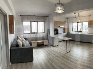 Apartament în casă nouă cu curte în Sânpetru