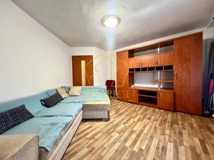 Apartament spatios cu 2 camere I zona Bucovina