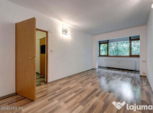 Inchiriere apartament 3 camere vis a vis de Park Lake