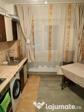 Închiriez apartament 2 camere