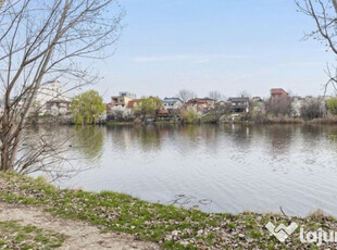 Teren la lac in Pipera, Voluntari