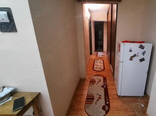 Vând ap 3 camere sau inchiriez