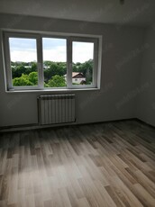 Vand apartament recent renovat!