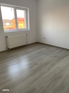 Apartament zona centrala 3 camere + 100 mp gradina privata + terasa