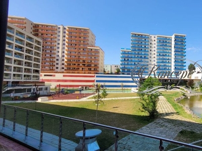 Apartament cu gradina in Viva City