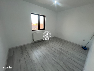 vanzare apartament 2 camere Piata Romana