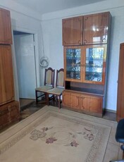 2 camere de închiriat în zona Florilor, Brașov