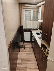 Apartament 3 camere | Etaj 2 | Balcon | Calea Cisnadiei