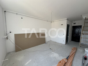 Apartament 2 camere la mansarda 44 mpu predare la cheie Bros