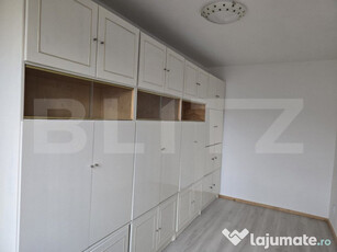 Apartament de vanzare cu 3 camere, 44 mp, zona Solidaritatii