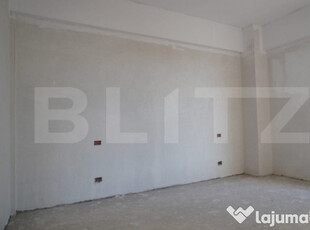 Apartament 3 camere, bloc nou, 67mp, semifinisat, zona Centr