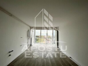 Apartament 3 camere, bloc renovat complet, zona Fabric