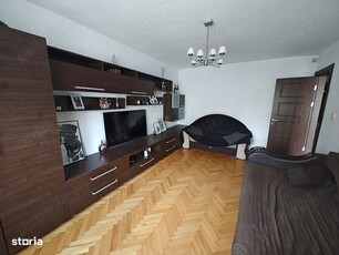 Apartament de inchiriat cu 2 camere + parcare, str. Florilor, Floresti