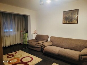 Apartament 3 camere decomandat Rovine