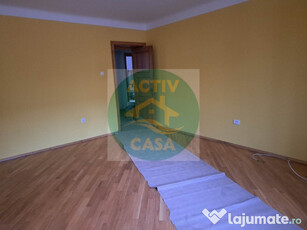 Apartament 3 camere, zona buna