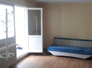 Apartament 4 camere, 2 bai, etaj 1 din 4, Barajul Sadului -Titan