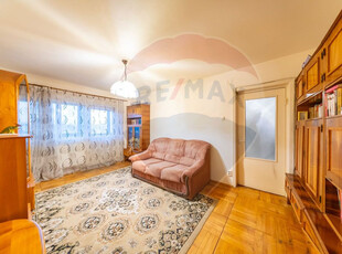 Apartament 4 camere zona centrală